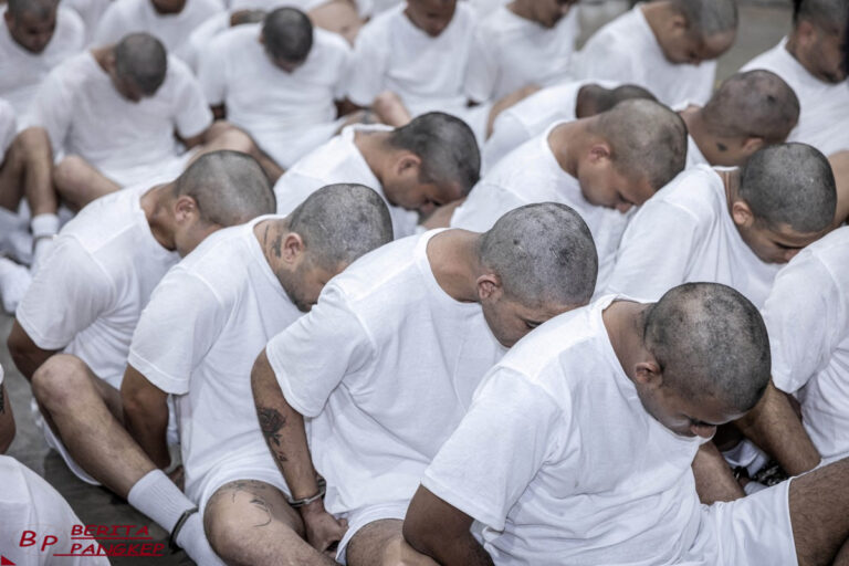 amerika-hentikan-deportasi-gengster-venezuela-ada-apa