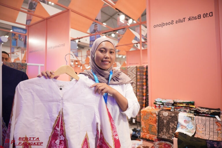 bri-bantu-pengusaha-batik-tulis-bawa-warisan-budaya-ke-pasar-global