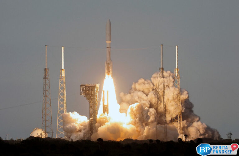 detik-detik-saingan-starlink-meluncur-dimodali-jeff-bezos