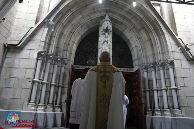 ini-perbedaan-jumat-agung-dengan-hari-raya-paskah-makna-dan-tradisi