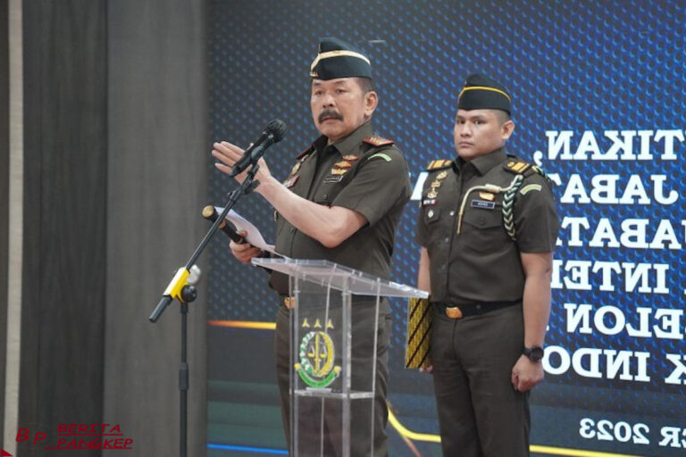 jaksa-agung-st-burhanuddin-memutasikan-6-kajati