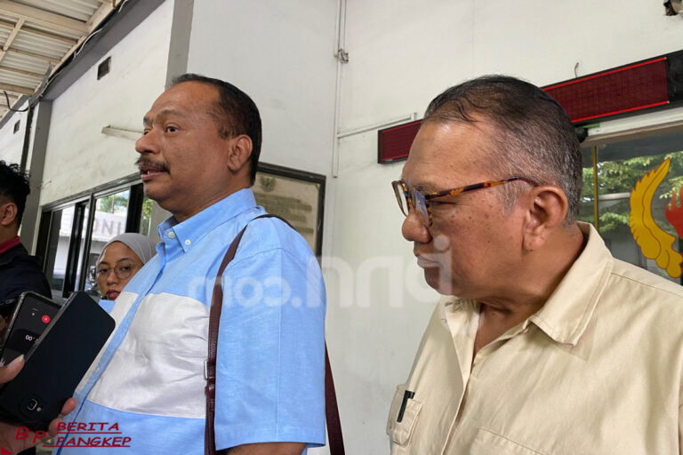 kpk-bawa-dokumen-surat-keputusan-saat-geledah-koni-jatim-termasuk-pon-2021