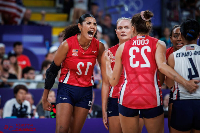 link-live-streaming-final-four-proliga-2025-dua-bintang-voli-as-saling-sikut-di-kediri