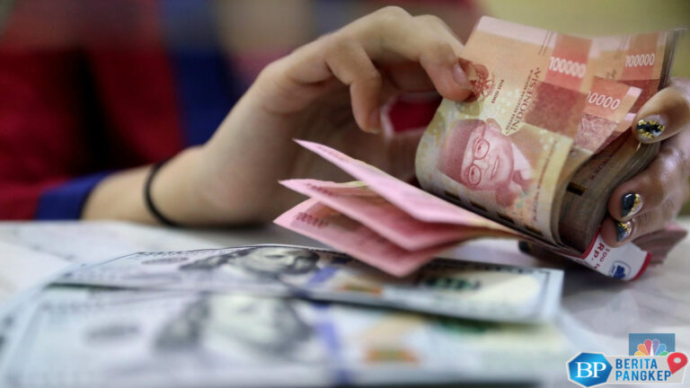 makin-perkasa-lawan-dolar-as-rupiah-ditutup-di-rp16595