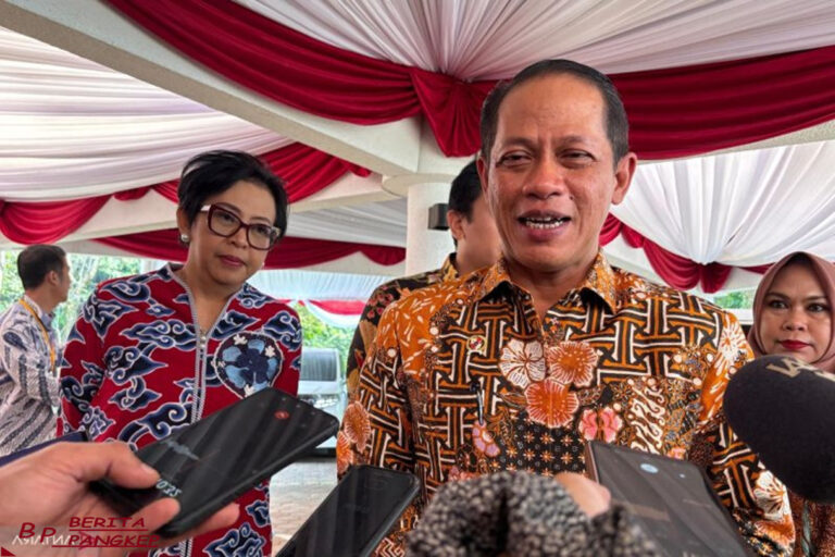 menteri-lh-dukung-koster-larang-produksi-air-kemasan-di-bali-manfaatnya-besar