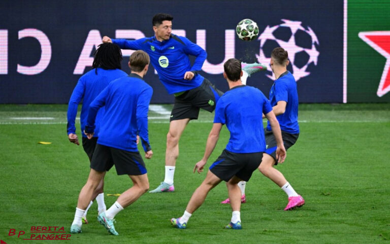 prediksi-susunan-pemain-borussia-dortmund-vs-barcelona