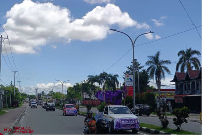 ribuan-umat-kristen-di-mimika-ikuti-parade-paskah-oikumene-1