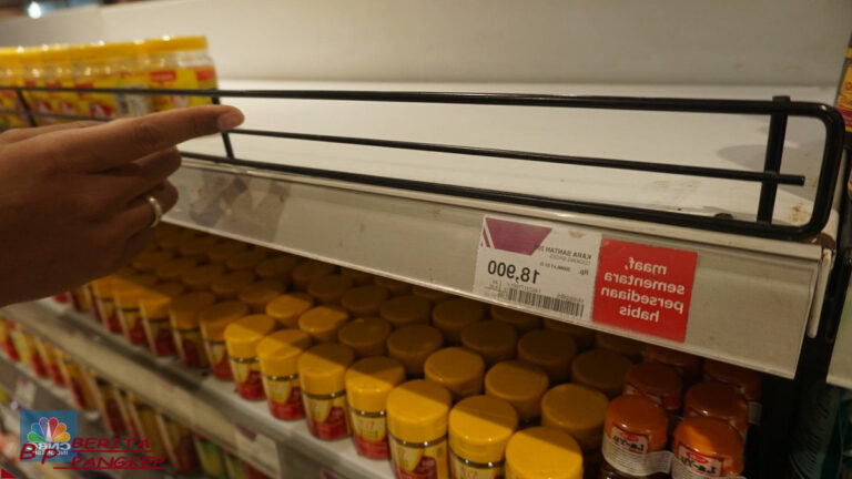 santan-kemasan-di-sini-langka-dan-mahal-di-bekasi-bahkan-dibatasi