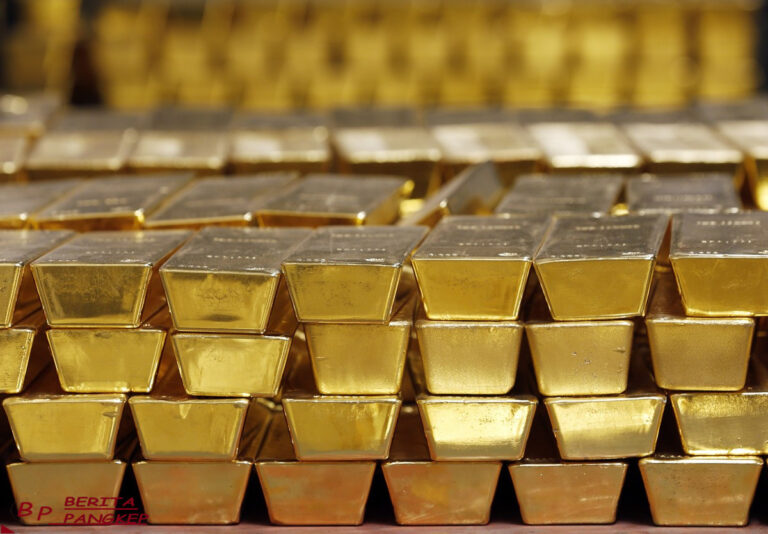 sepekan-full-senyum-harga-emas-pecah-rekor-tembus-us-3300