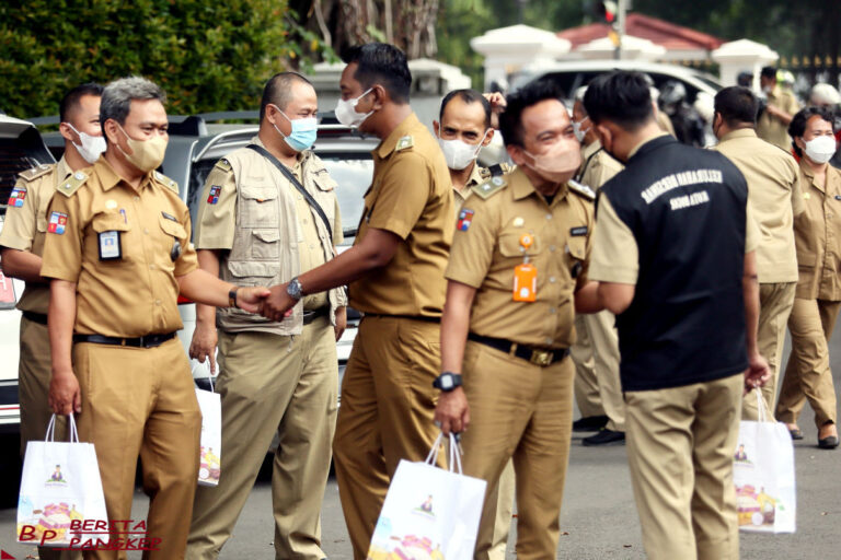 setahun-lagi-pensiun-kebayang-sedihnya-kalau-pppk-2024-tidak-dilantik-hari-ini