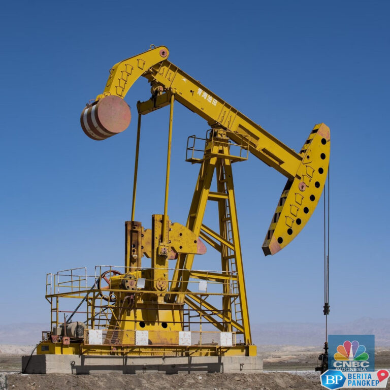 terendah-selama-2-pekan-harga-minyak-ambles