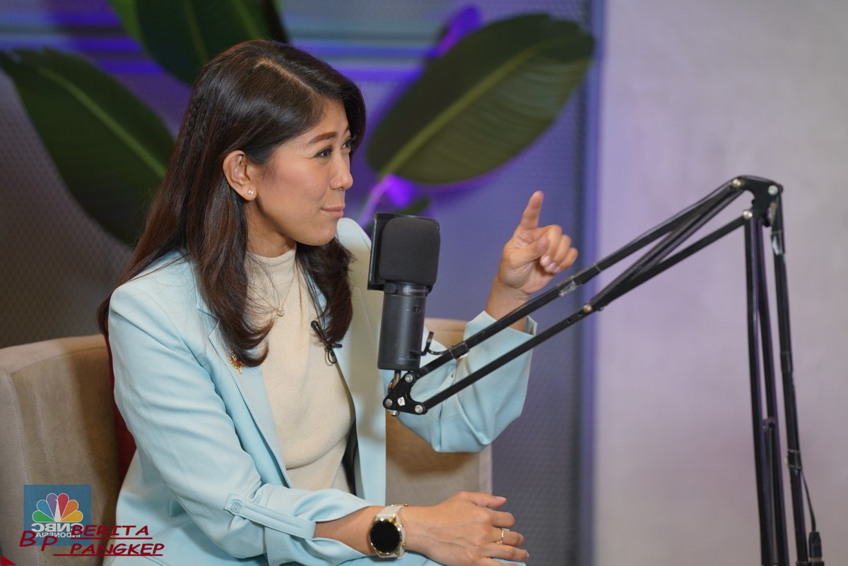 xlsmart-dapat-restu-dari-komdigi-ini-pesan-meutya-hafid