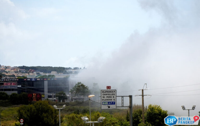 ada-asap-klorin-beracun-ratusan-ribu-warga-terisolasi