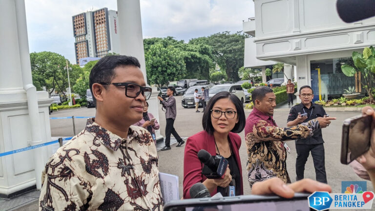 disebut-sebut-jadi-calon-dirjen-pajak-bimo-wijayanto-muncul-di-istana