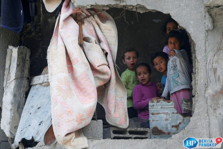 gaza-membara-80-tewas-di-tengah-kunjungan-trump-ke-timur-tengah