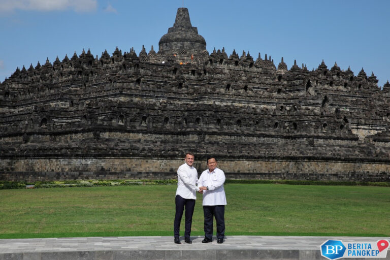 kemegahan-borobudur-jadi-latar-pertemuan-prabowo-macron