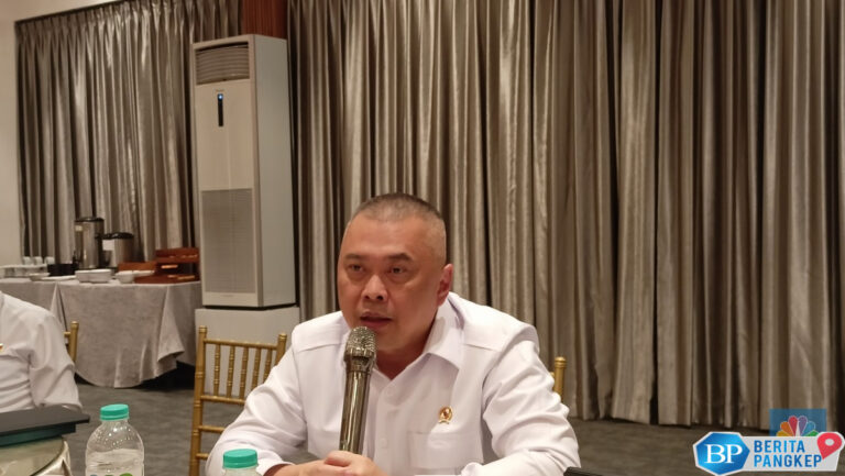keras-menhub-ancam-seret-pidanakan-pengusaha-pakai-truk-odol