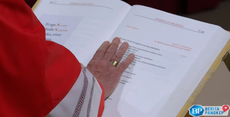 konklaf-dimulai-135-kardinal-dikurung-untuk-pilih-penerus-petrus