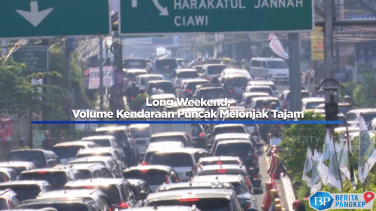 libur-panjang-hari-raya-waisak-kendaraan-menuju-puncak-meningkat