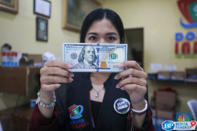 pemegang-dolar-siap-siap-tekanan-ke-rupiah-bisa-sampai-juni-2025