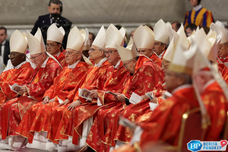 pemilihan-paus-dimulai-kardinal-ikuti-misa-kudus-di-basilika-santo