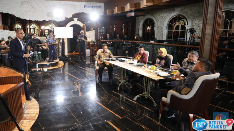 ri-punya-harta-karun-baru-bisa-tekan-impor-bbm-tapi-terhambat-cukai