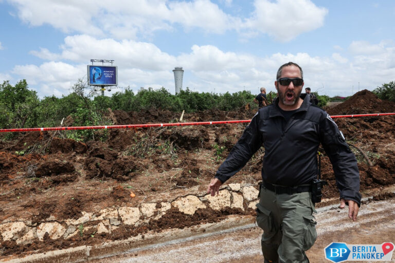 rudal-yaman-hantam-area-bandara-ben-gurion-israel