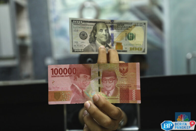 rupiah-terpuruk-jadi-biang-kerok-cadangan-devisa-ri-anjlok-us46-m