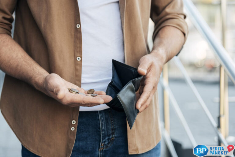 segini-jumlah-uang-di-dompet-yang-disarankan-perencana-keuangan