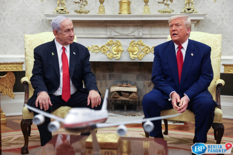 trump-tusuk-netanyahu-dari-belakang-mau-deal-dengan-musuh-bebuyutan