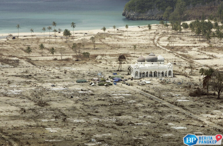 tsunami-100-meter-hantam-ambon-begini-kesaksian-warga-rasakan-kiamat