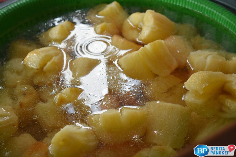 waspada-jangan-konsumsi-3-makanan-ini-bersama-singkong-rebus