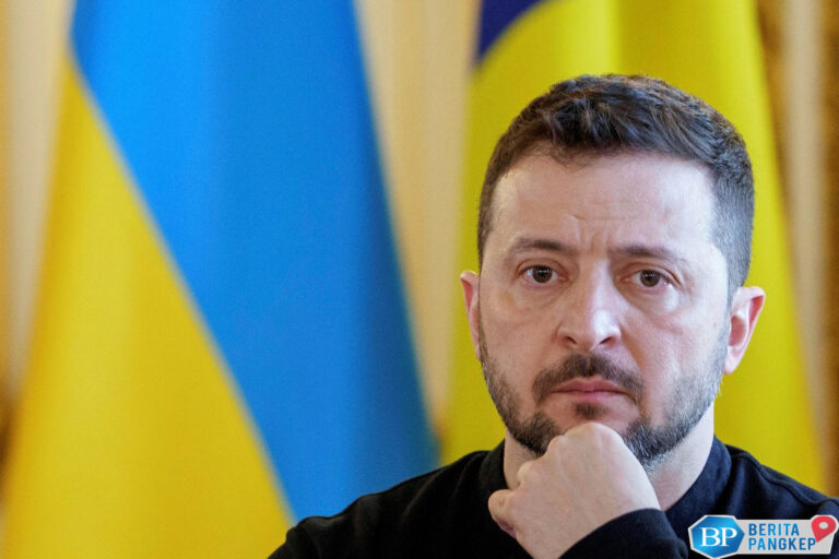 zelenskiy-minta-putin-datang-ke-turki-kamis-ini-beri-ucapan-menohok