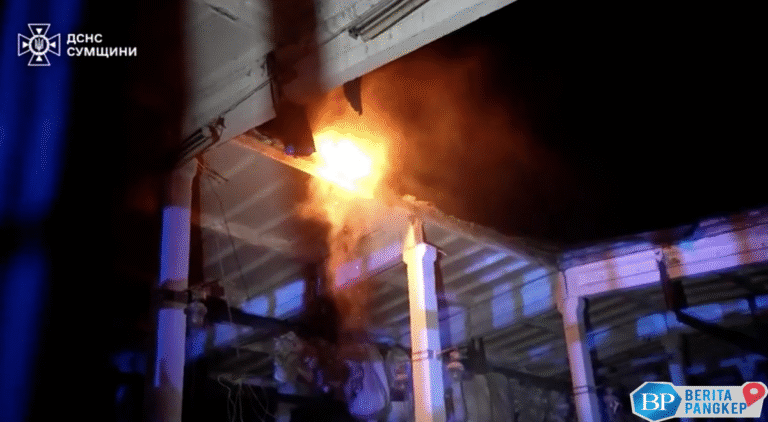 zelensky-balas-dendam-luncurkan-300-drone-bandara-moskow-lumpuh