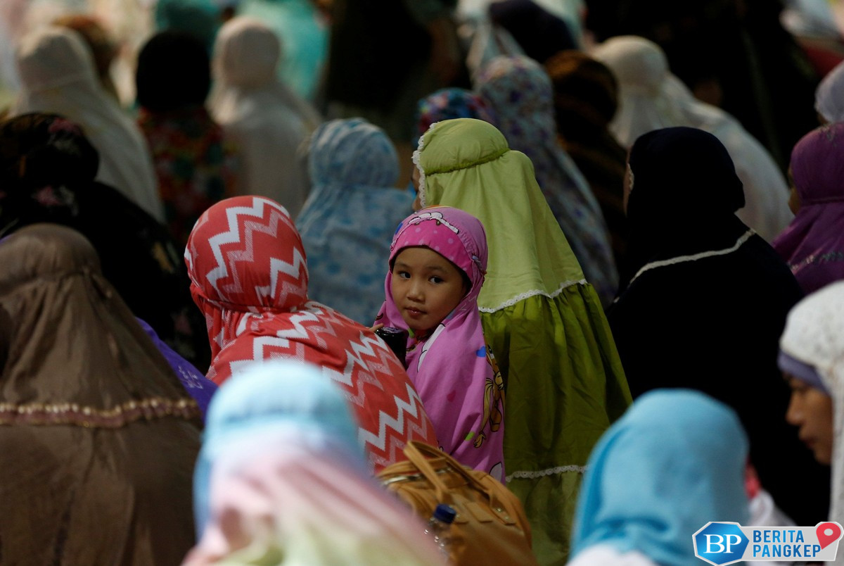 10-negara-paling-relijius-di-dunia-indonesia-nomor-7