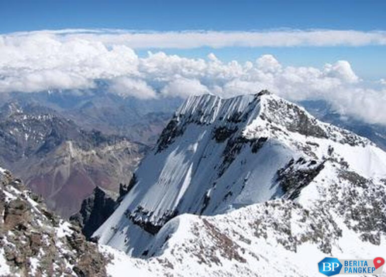 3-gunung-papua-masuk-jajaran-top-10-gunung-tertinggi-ri-ini-faktanya