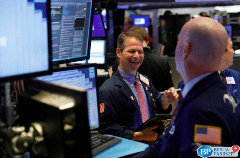 amerika-pesta-pora-wall-street-cetak-rekor-tertinggi-sepanjang-masa