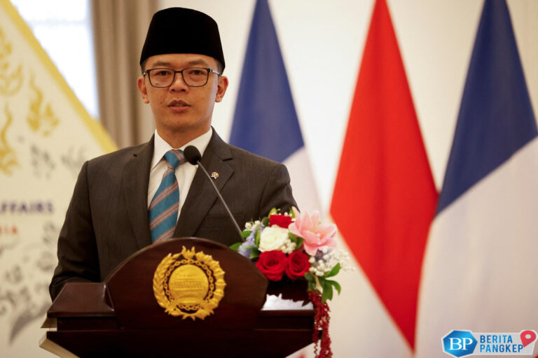 as-chaos-trump-tangkap-imigran-kemlu-warning-wni-update-mahasiswa-ri