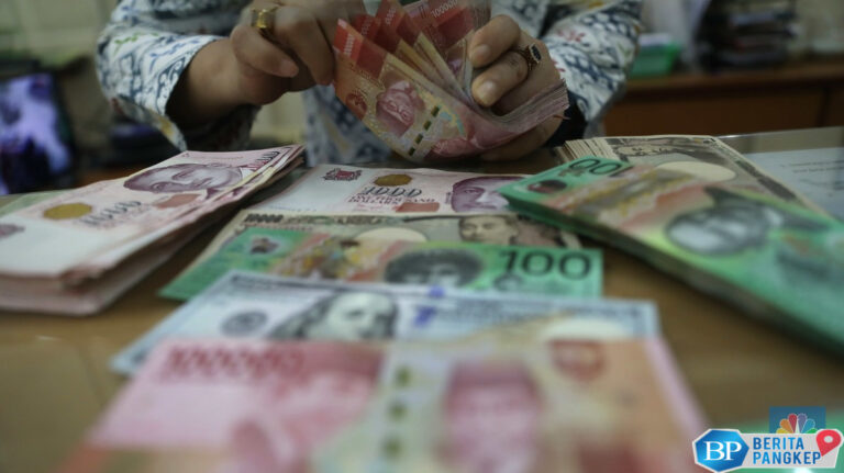 asia-jadi-lautan-merah-di-tengah-perang-dan-sikap-fed-rupiah-cs-ambruk