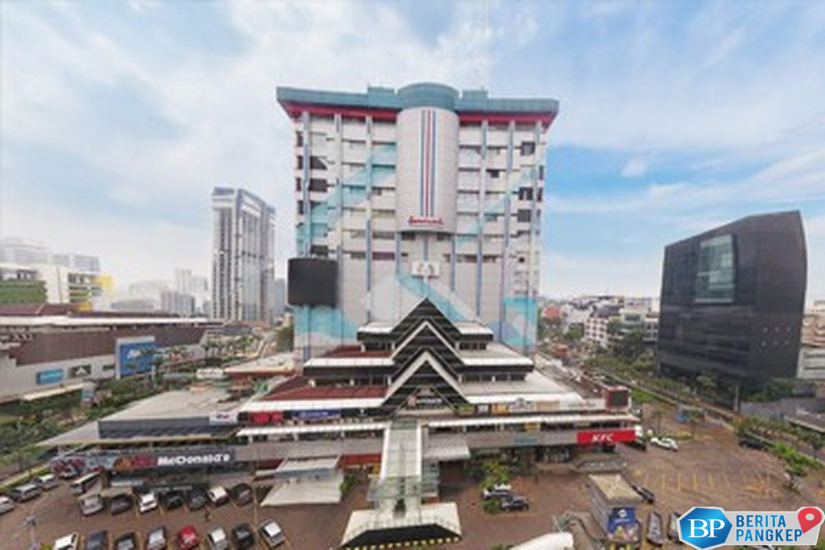 cerita-mal-pertama-di-ri-semua-barang-tak-boleh-dijual-mahal