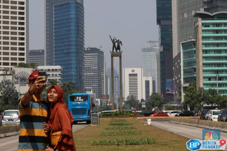 daya-saing-ri-merosot-13-peringkat-malaysia-malah-melesat