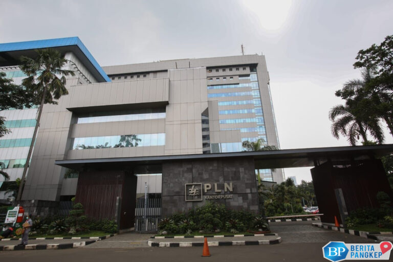 direksi-dan-komisaris-pln-dirombak-ini-susunan-terbarunya