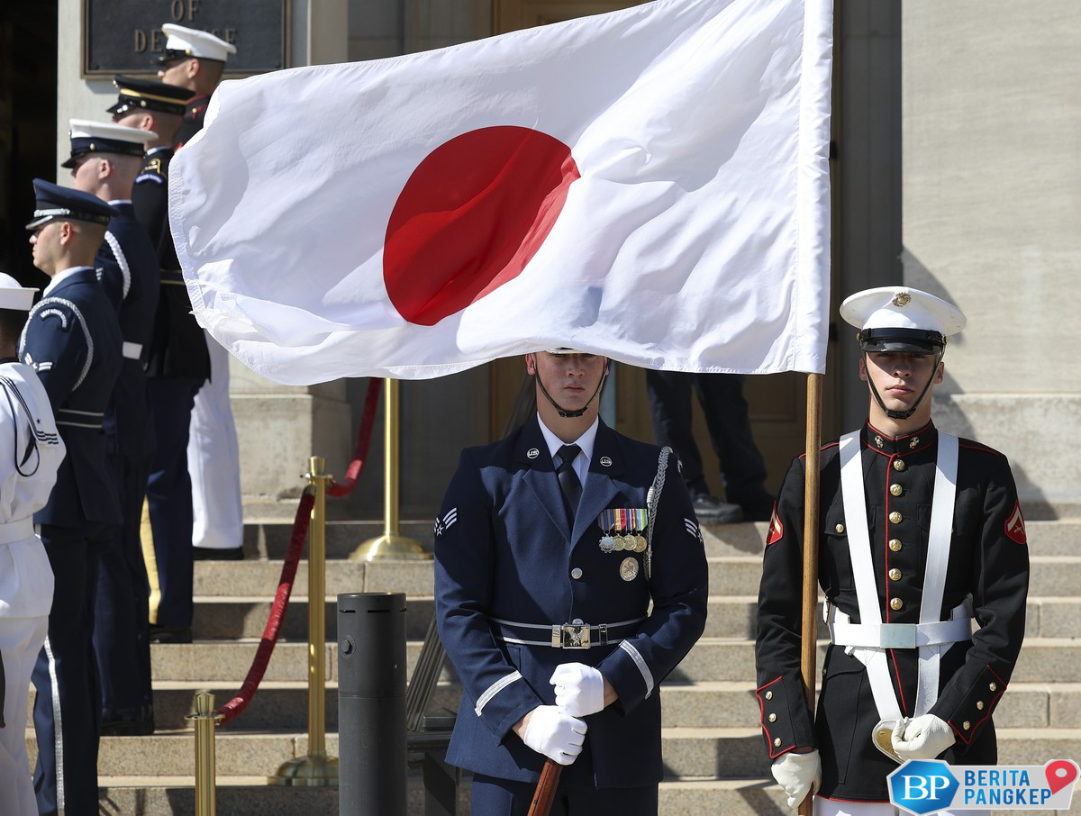 fasilitas-penyimpanan-bom-as-di-okinawa-jepang-meledak-4-orang-luka