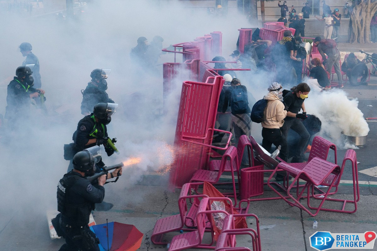 los-angeles-rusuh-salah-satu-jantung-ekonomi-as-terancam-lumpuh