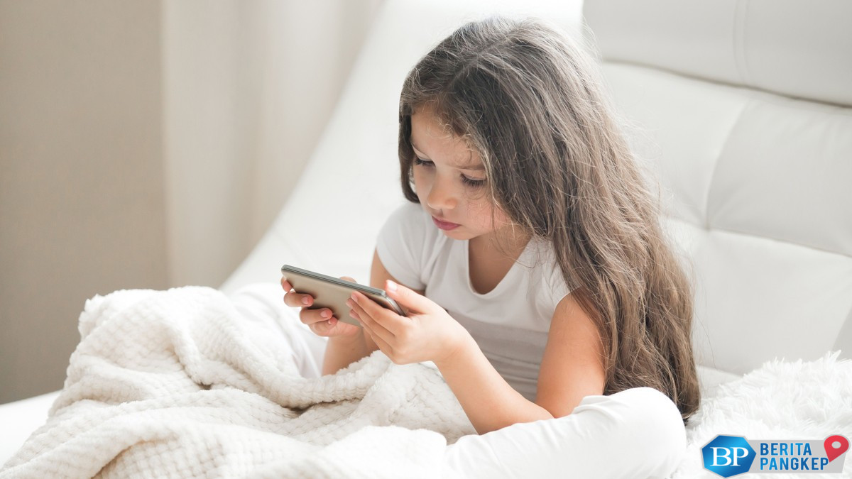 peneliti-ungkap-bahaya-anak-sering-pakai-hp-yang-terbawa-sampai-dewasa