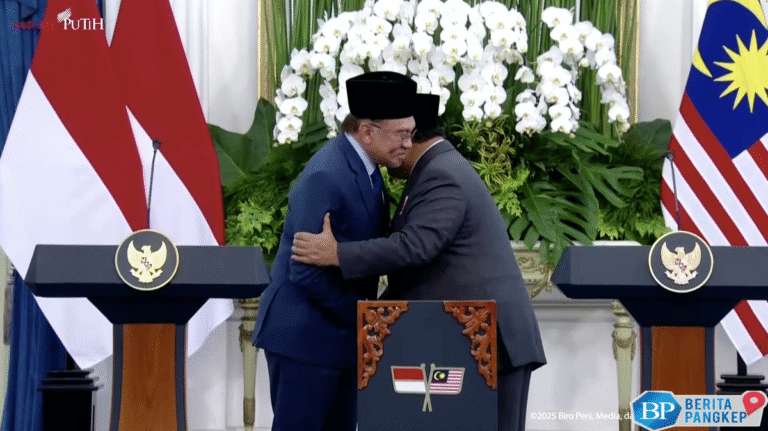 potret-hangat-pertemuan-prabowo-dan-anwar-sahabat-lintas-negara