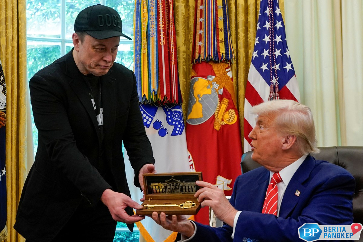 sstt-rusia-tawarkan-elon-musk-suaka-politik-usai-ribut-dengan-trump