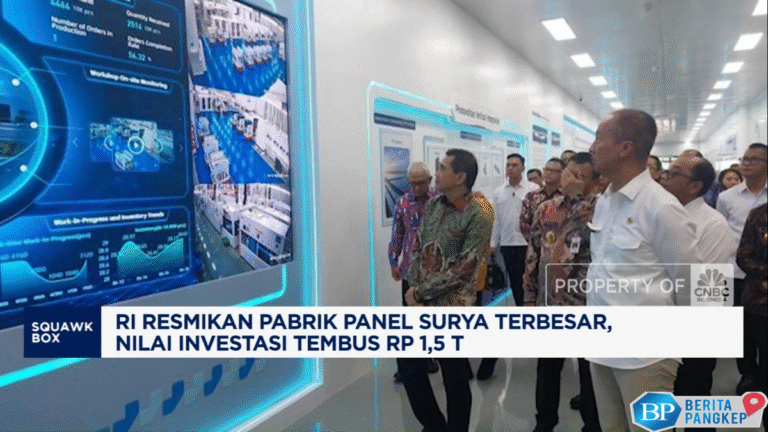 video-ri-resmikan-pabrik-panel-surya-terbesar-investasi-rp-15-t