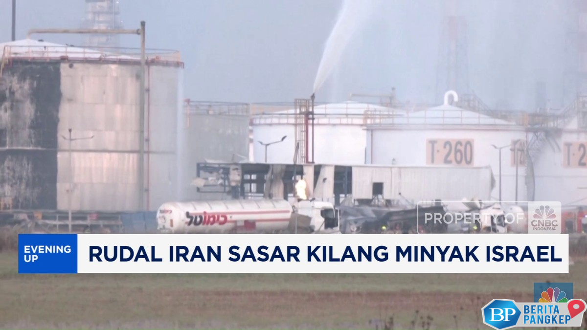 video-rudal-iran-sasar-kilang-minyak-israel
