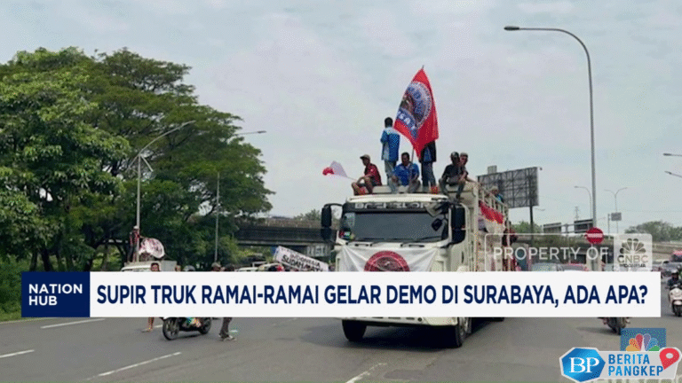 video-supir-truk-ramai-ramai-gelar-demo-di-surabaya-ada-apa